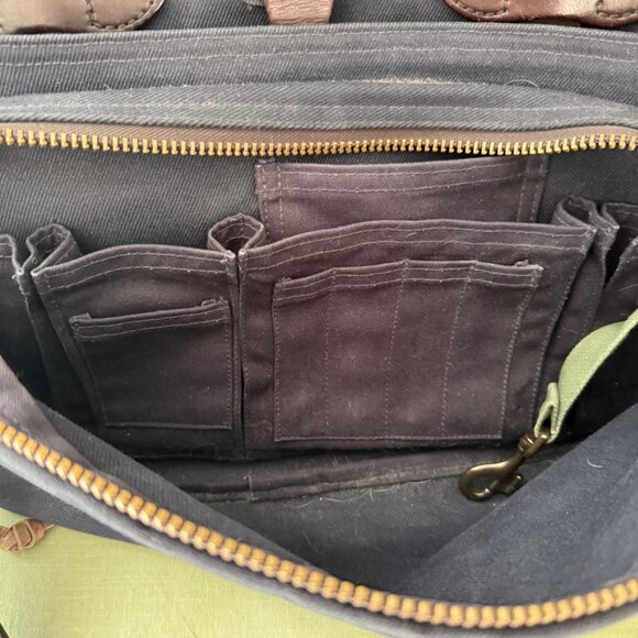 Filson Rugged Twill Briefcase - this is in excellent condition! - Picture 7 of 8